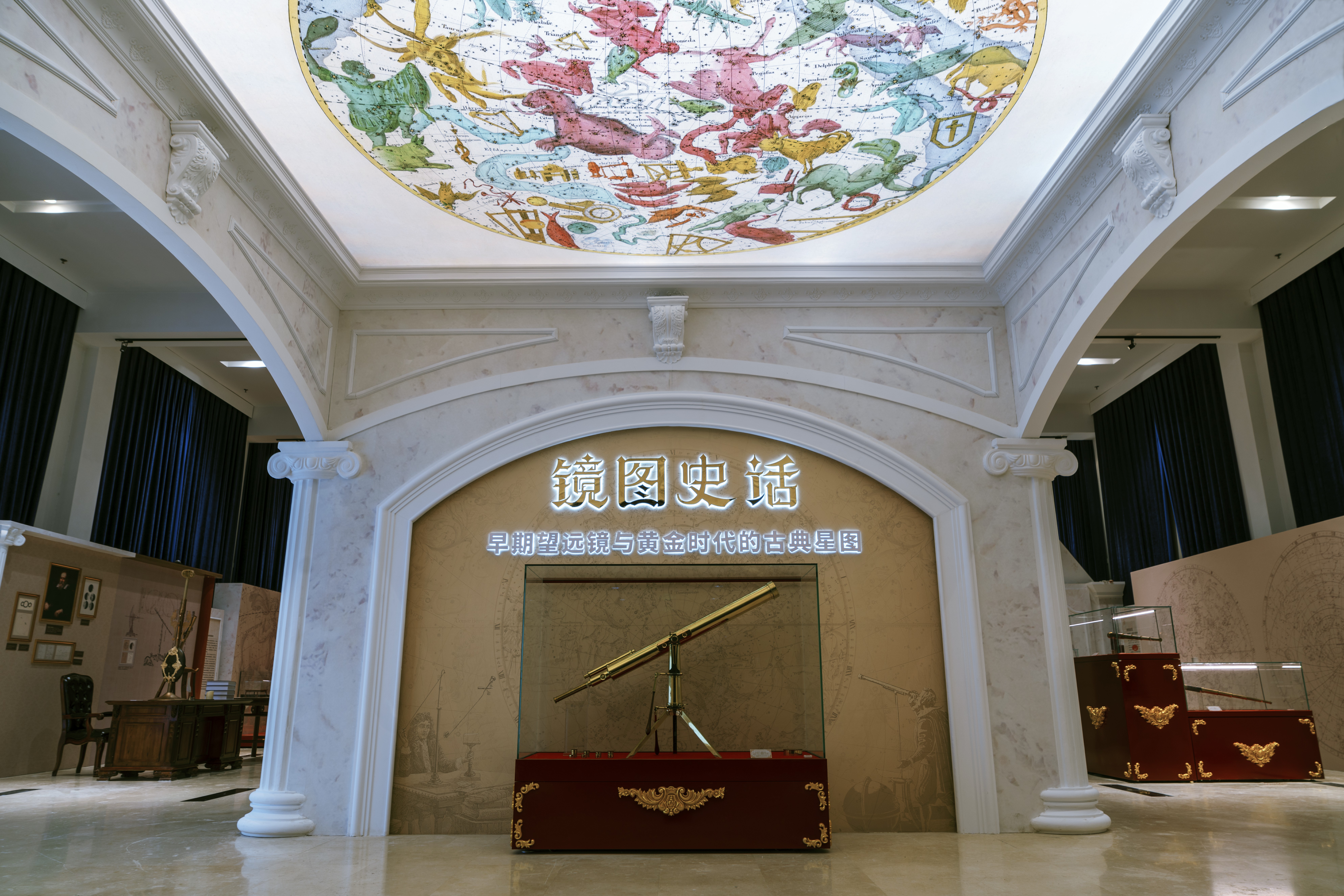 11镜图史话展览.jpg