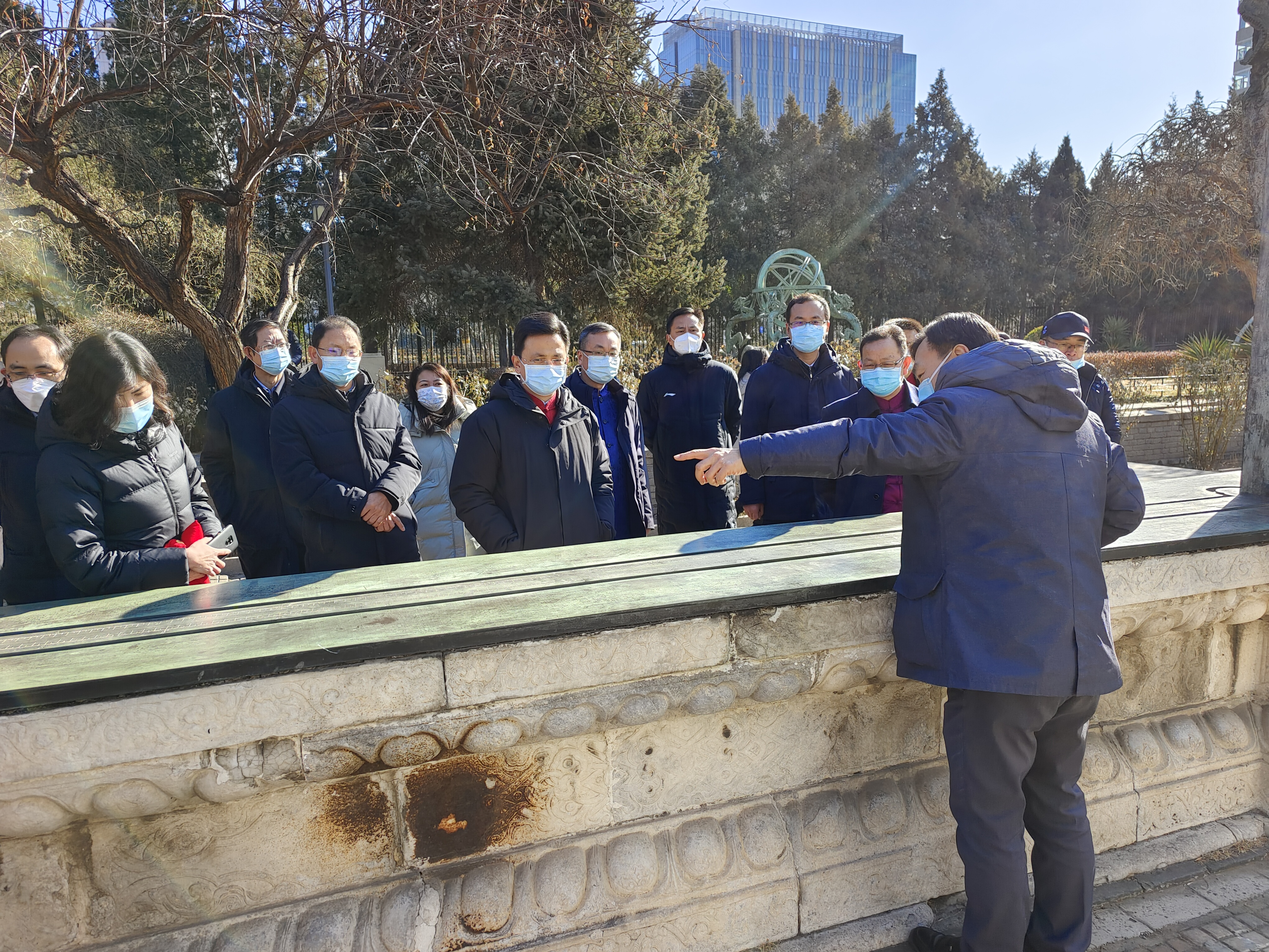 4.参观和体验日影观测.jpg