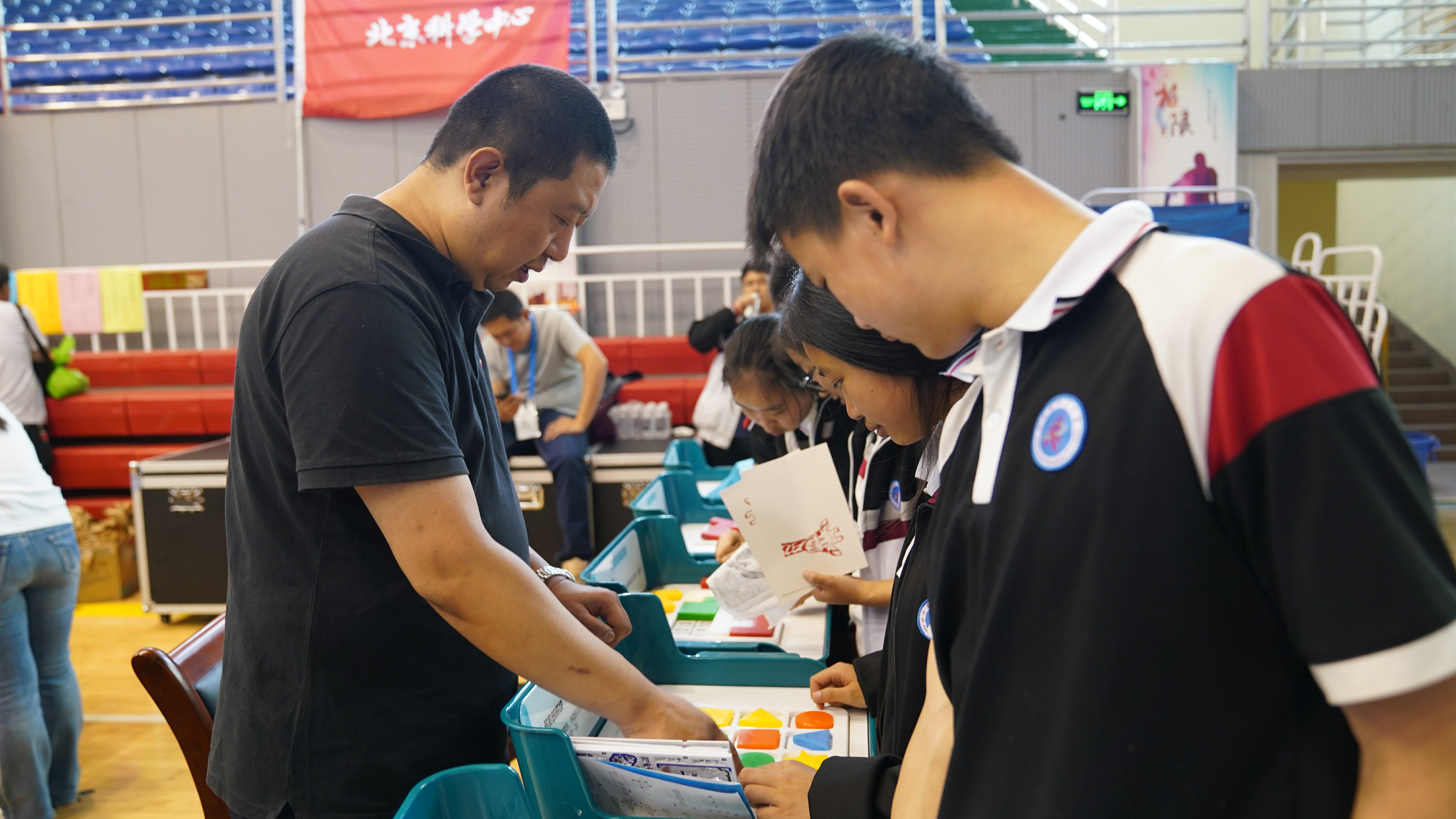 12北京科学中心展区~1.jpg