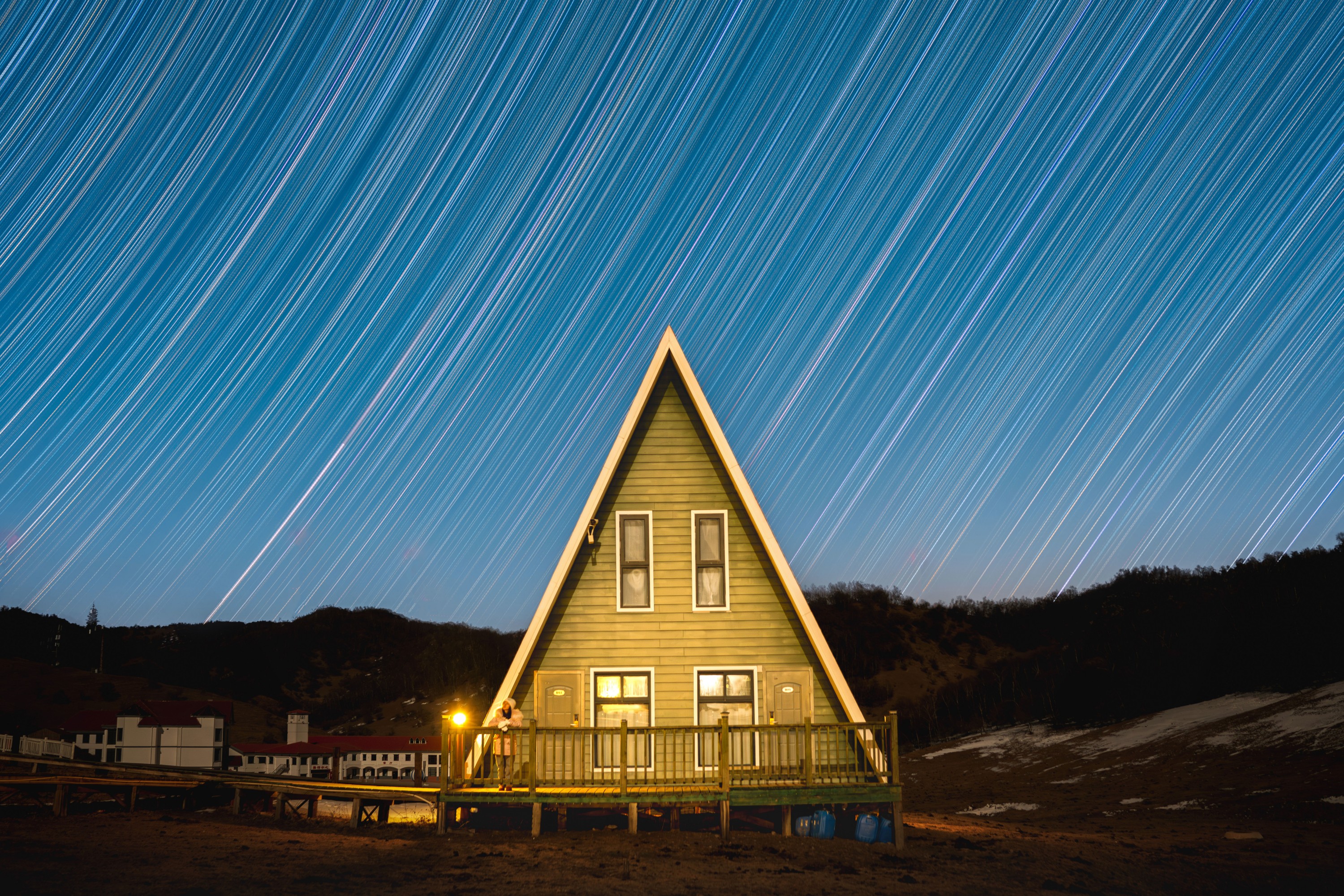 赵钦-小屋星空梦（长边3000像素）.jpg