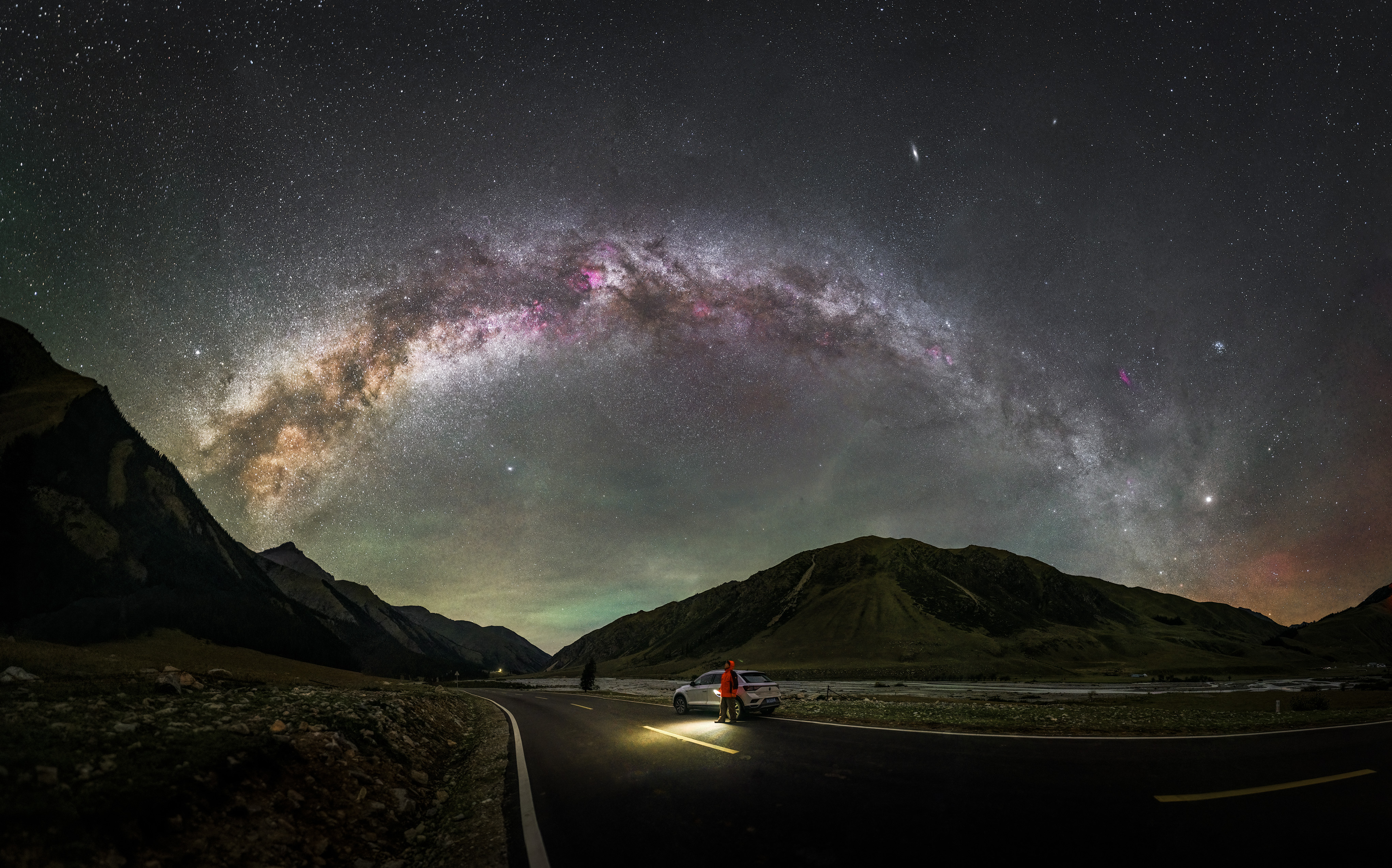 1728460982603031750.jpg 924投-王艺胤--新疆夏塔星空360外圈1全景.jpg