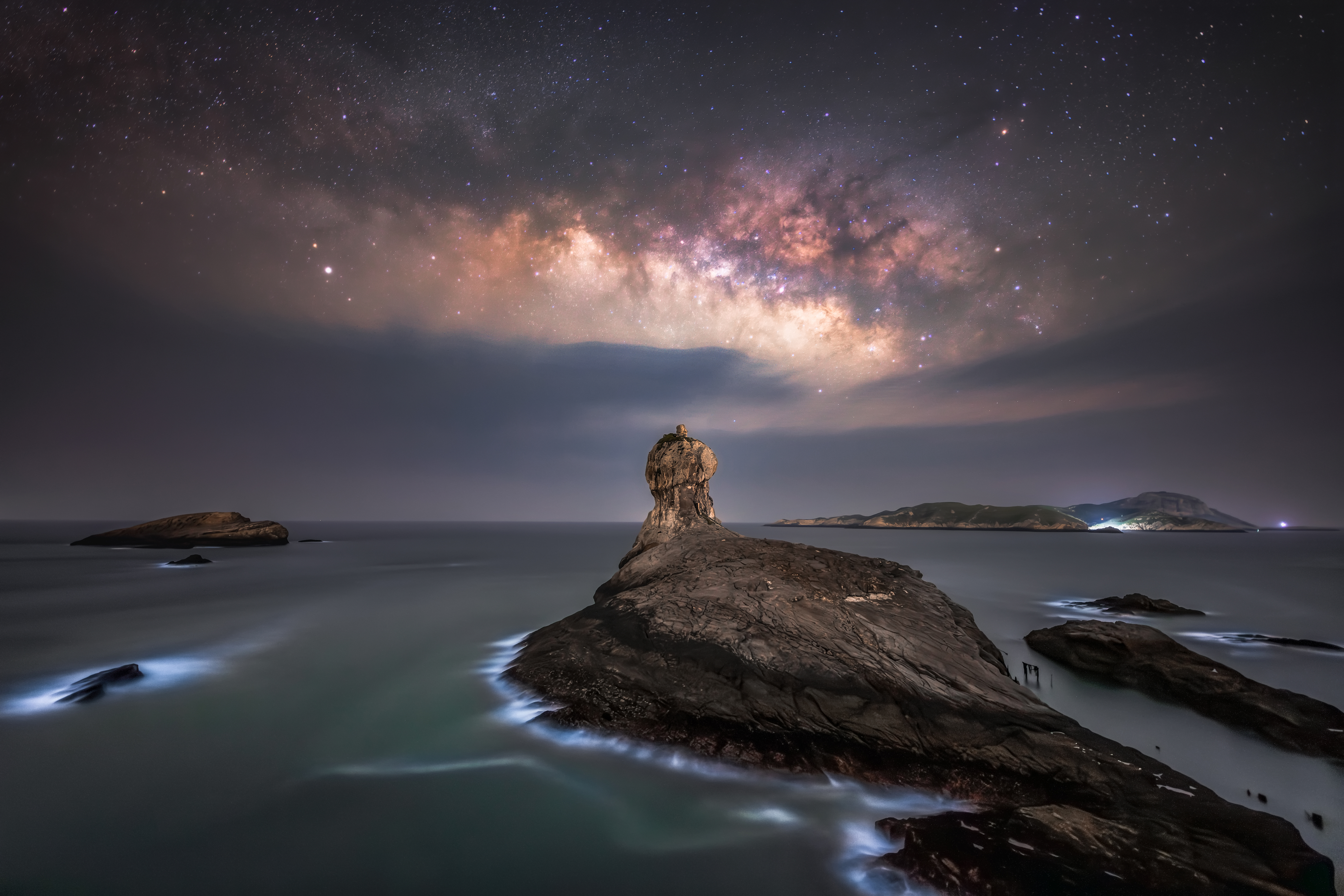 1729241080537017680.jpg 职爽-台山岛的星河神话.jpg