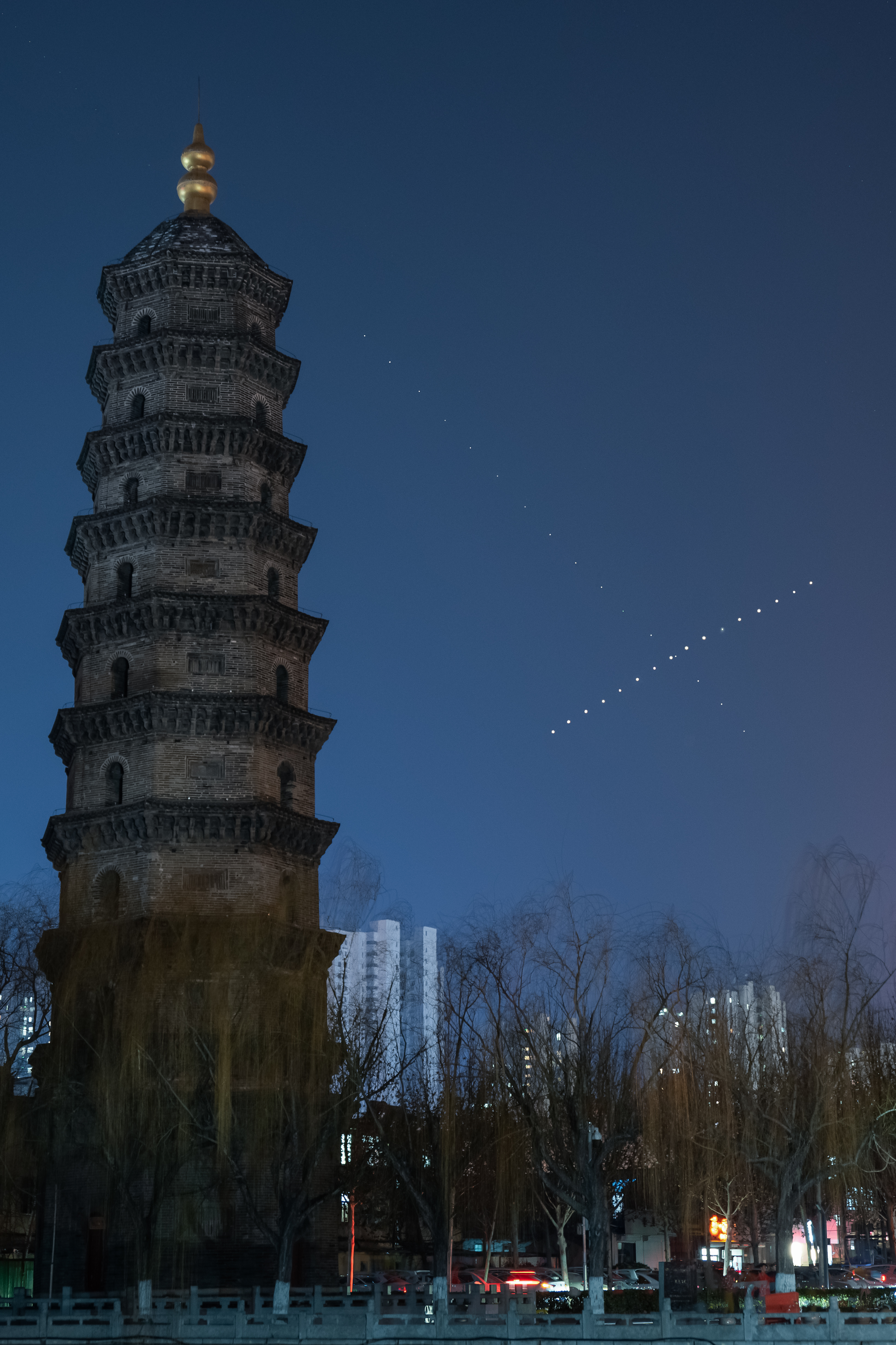 1741576471202011731.jpg 金星土星“大十字”.jpg