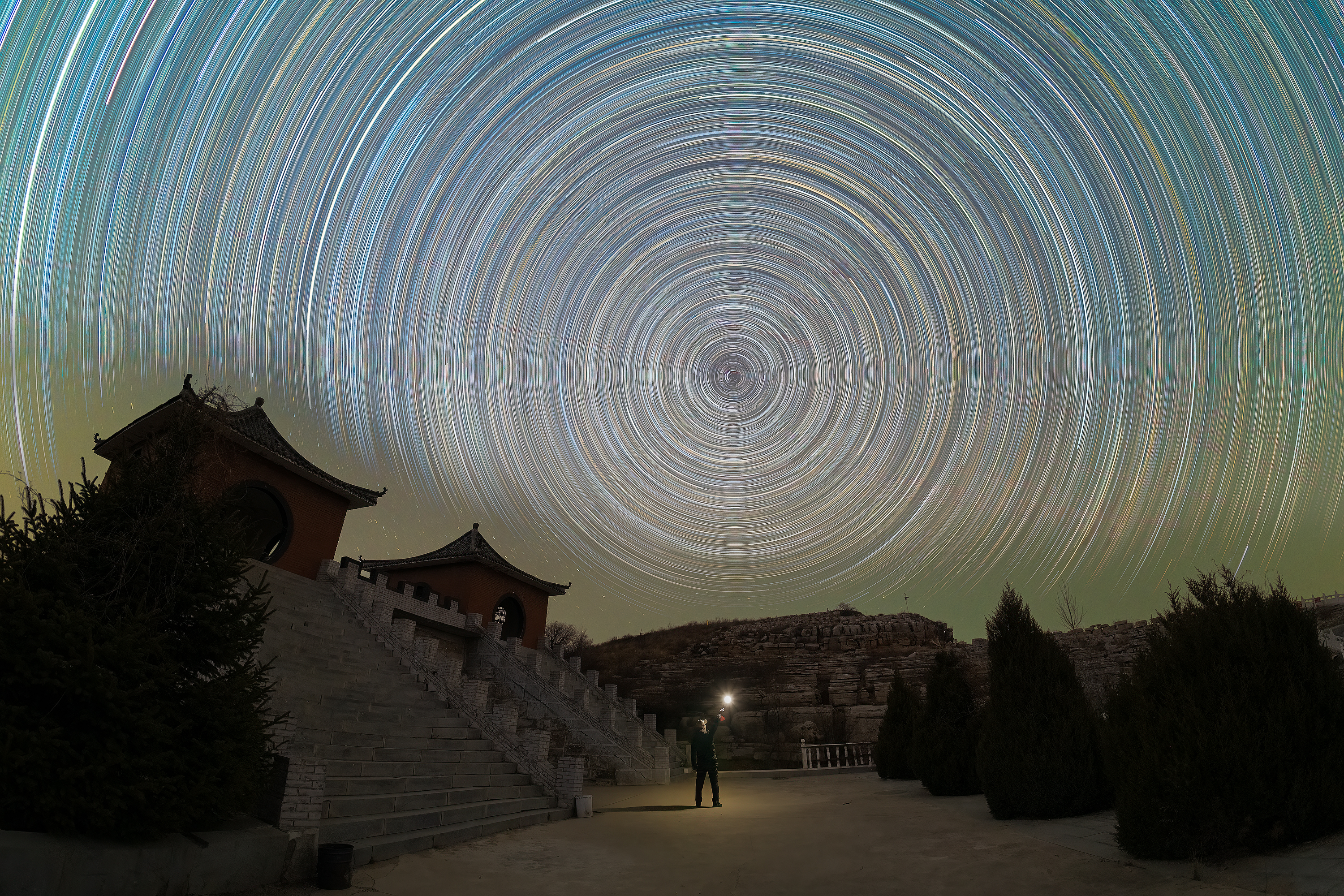 赵峥嵘-星星的轨迹.jpg
