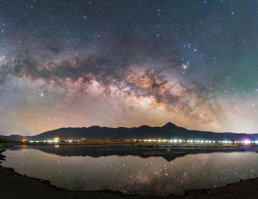 6.3水天一色，星河共舞.jpg