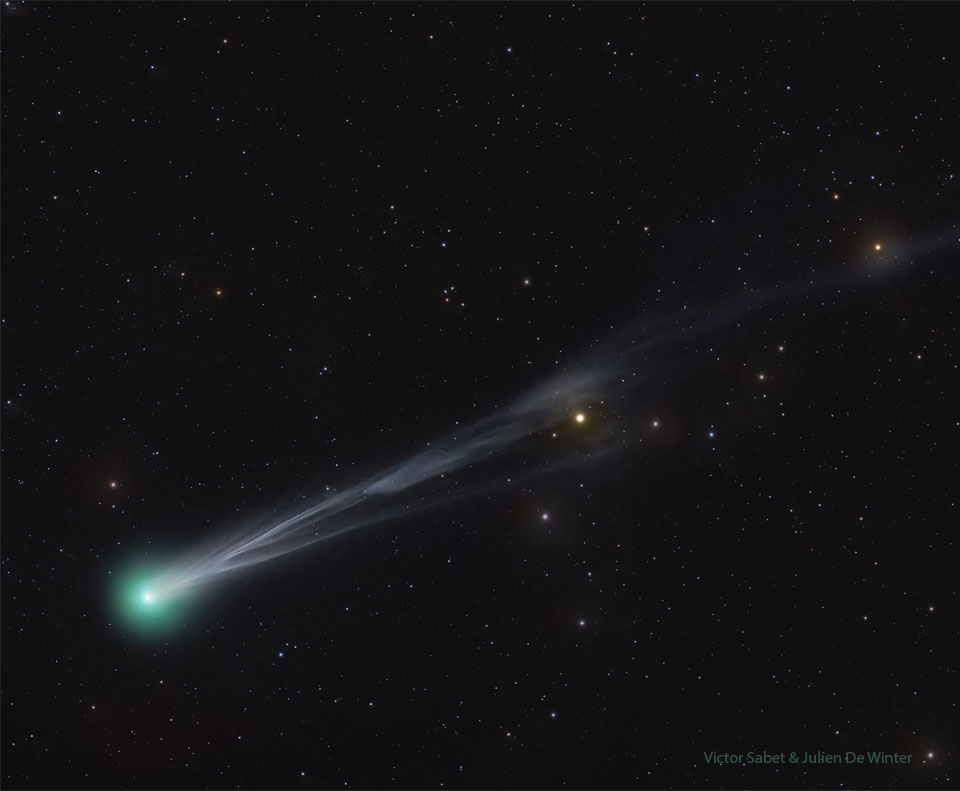 APOD20250930_CometLemmon_DeWinter_960.jpg
