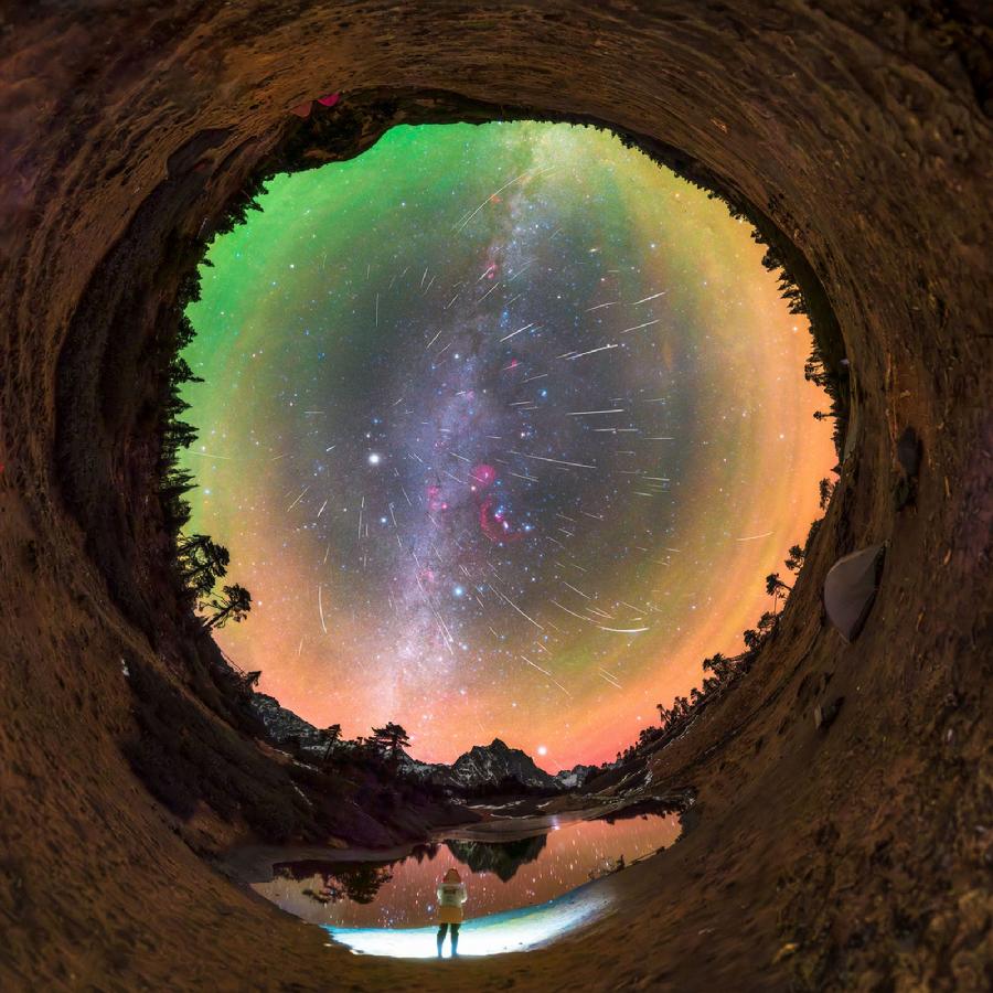 7伏汉梁 - 孔雀缀满星钻的华美尾羽 .jpg