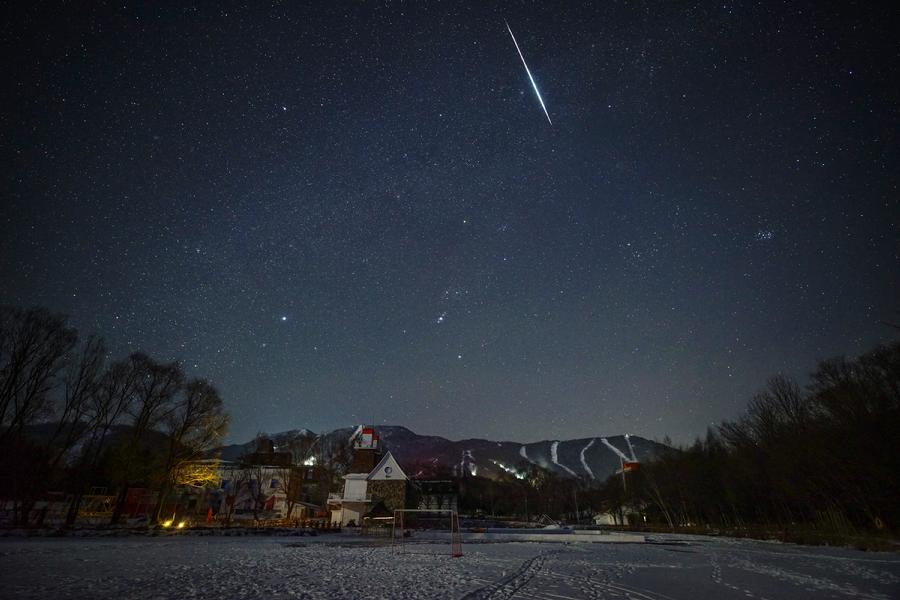 12双子座大流星坠入亚布力滑雪场.jpg