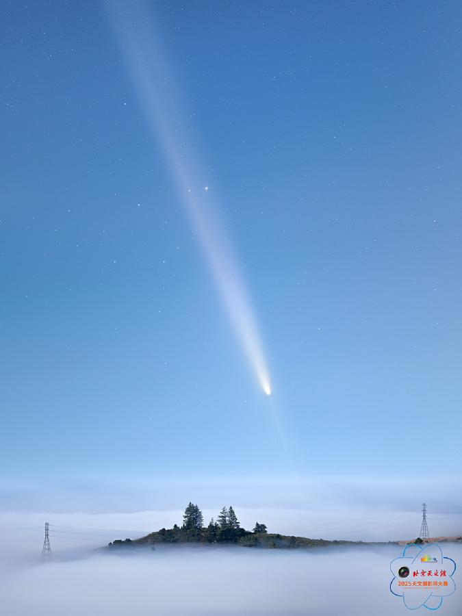 02蔡兴洋-夜空之美-2025-0851 雾海之上.jpg