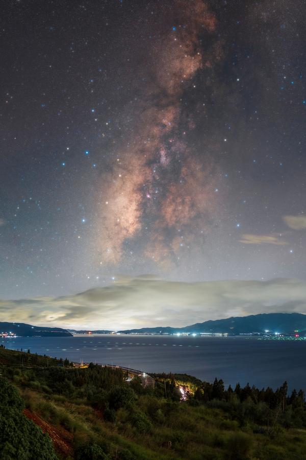 2yue 伏汉梁 - 万顷琉璃，银汉浮桴.jpg