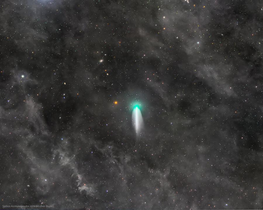 每日天文一图_20260824_正在爆发的彗星220P.jpg