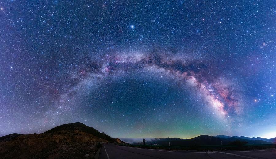 928岷山银拱，星河落山巅.jpg